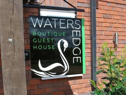 The Waters Edge Guest House Stratford-upon-Avon Exterior foto